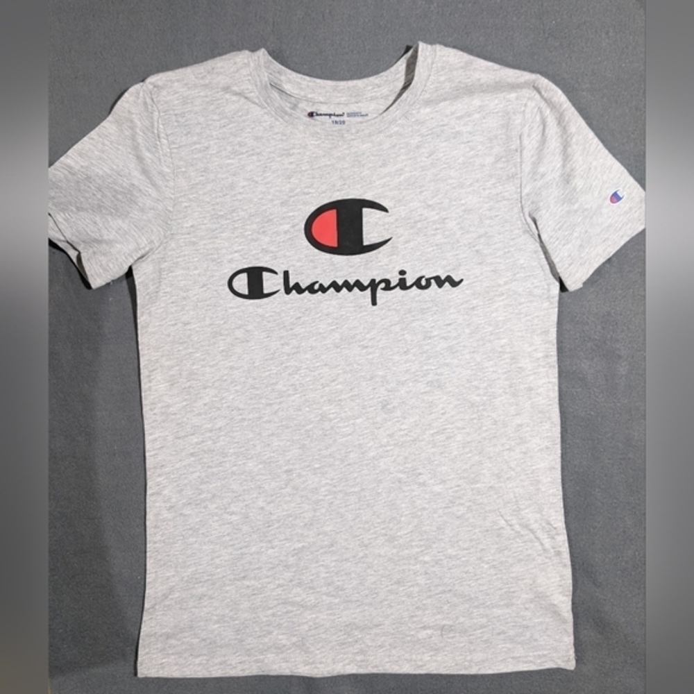 Boys Champion gray black logo‎ T-shirt size 18-20